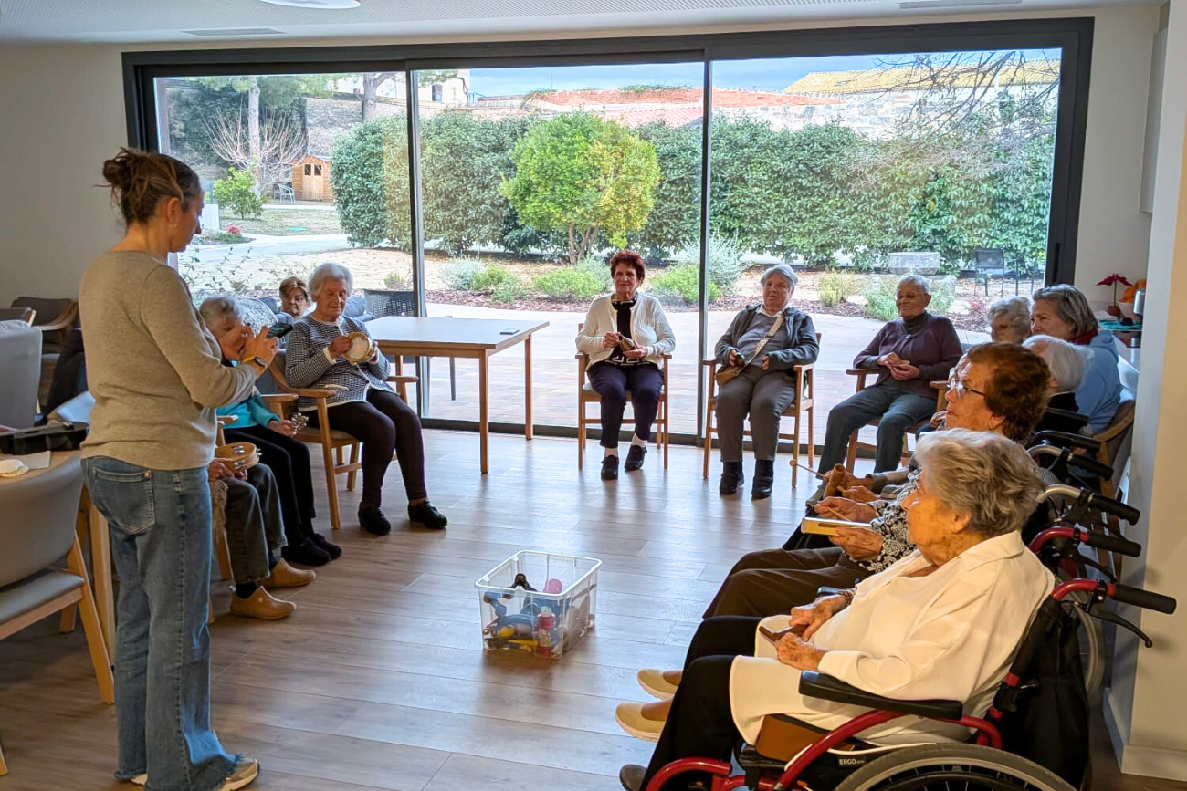 Reprenem les sessions de musicoteràpia